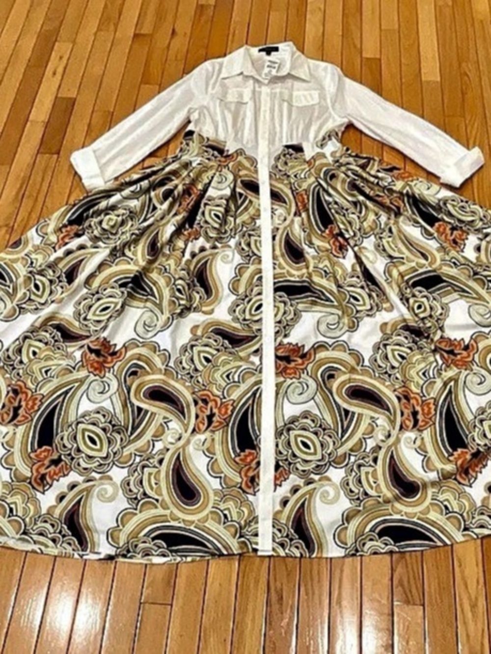 C by CH Paisley Print Button Front Dress Size Medium NWT